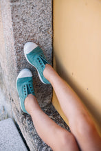 Load image into Gallery viewer, Natural World Plimsolls