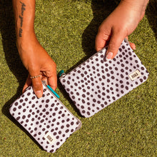 Load image into Gallery viewer, Roka London ‘Dip Dot’ Carnaby Wallet Large