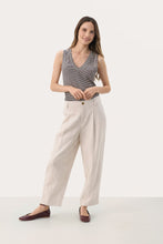 Load image into Gallery viewer, Part Two ‘Nettas’ Barrel Leg Linen Trousers
