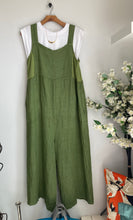 Load image into Gallery viewer, Linen Dungarees

