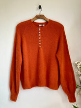 Load image into Gallery viewer, Alpaca Blend Button Jumper
