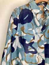 Load image into Gallery viewer, Terre Rouge Fine Cotton Shirt
