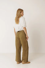 Load image into Gallery viewer, Indi And Cold Linen Trousers
