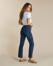 Load image into Gallery viewer, Red Button Kate Stone Used
