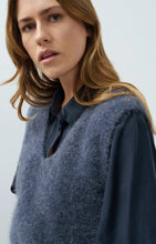 Load image into Gallery viewer, YAYA V Neck Knitted Tank
