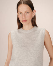 Load image into Gallery viewer, Grace and Mila Knitted ‘Say’ Vest Grey
