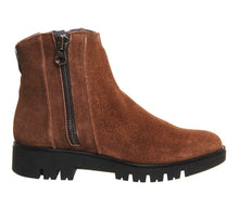Load image into Gallery viewer, Tan Suede Chunky Ankle Boot

