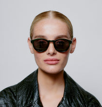 Load image into Gallery viewer, A.Kjaerbede ’ Marvin’ Marble Green Sunglasses
